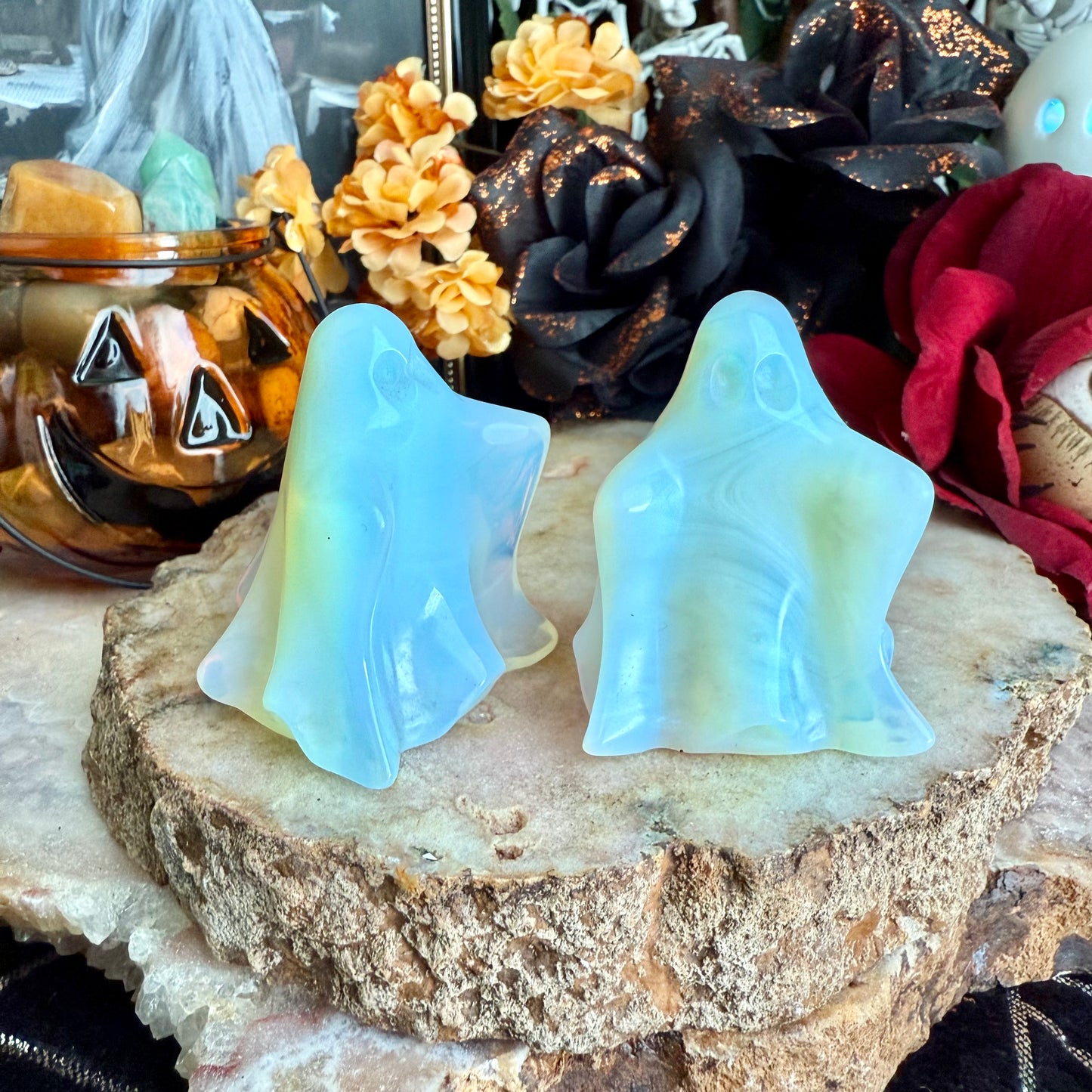Assorted Carved Sheet Ghost, Choose Your Own!