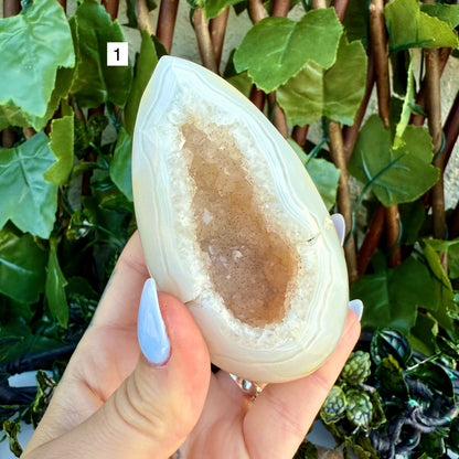 Druzy Peach Agate Egg, Grounding, Calming & Soothing