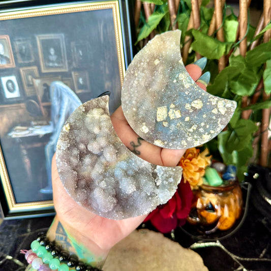 Druzy Zeolite Crescent Moon, Cleansing & Detoxifying Stone