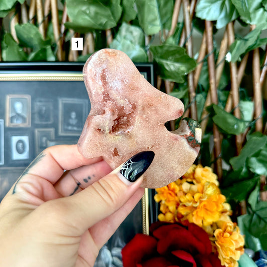 Druzy Pink Amethyst Carved Ghosty, Heart Chakra, New Beginnings Stone